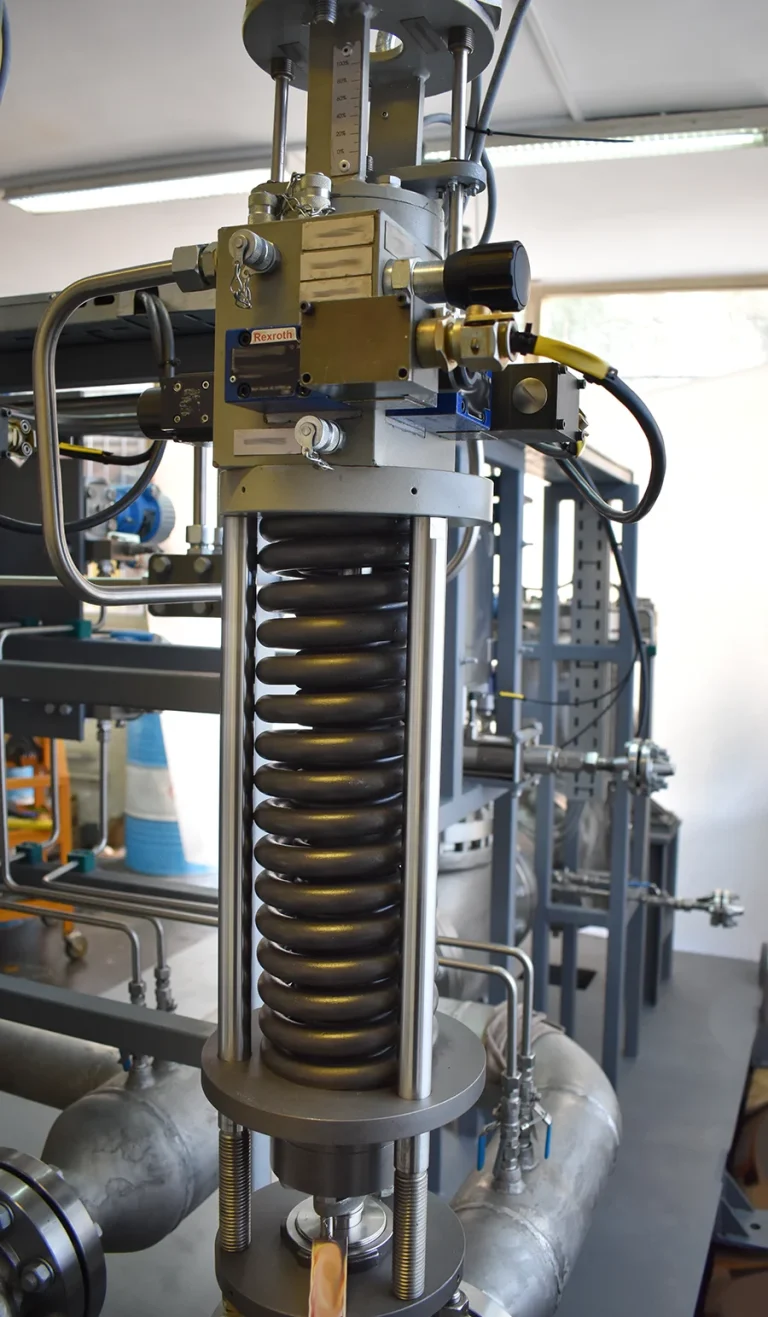 hydraulic actuator